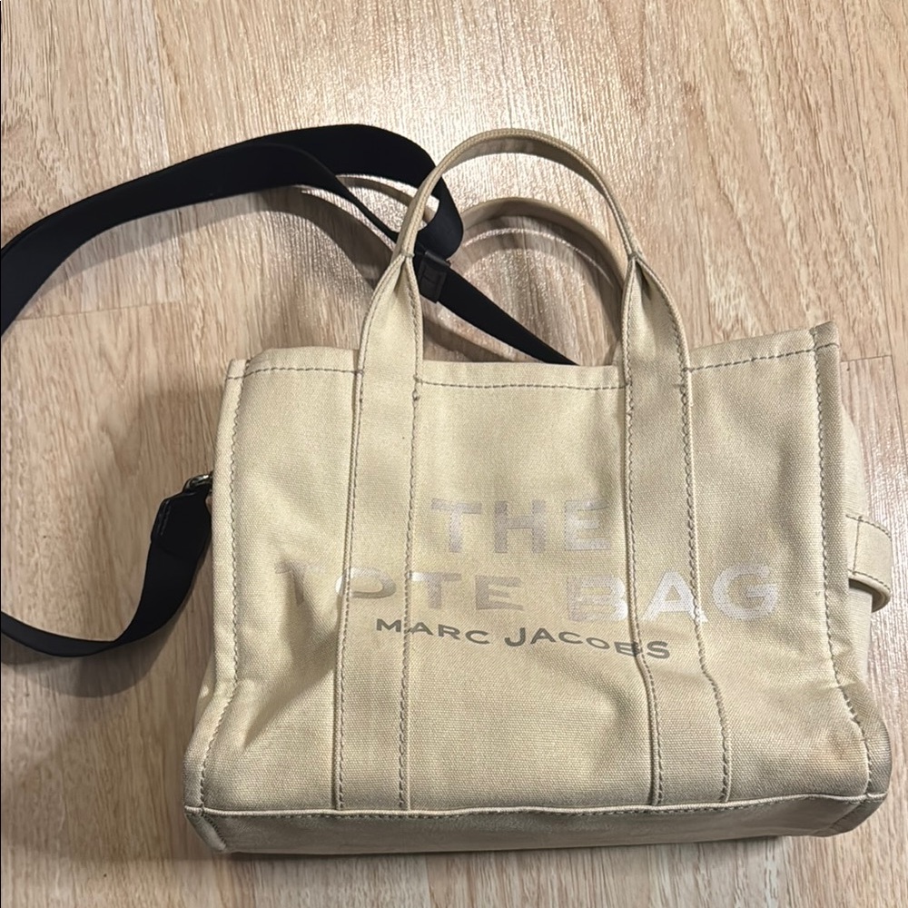 Marc Jacobs Beige Tote Bag